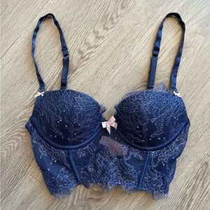 Victoria’s Secret navy blue laced bra 32C